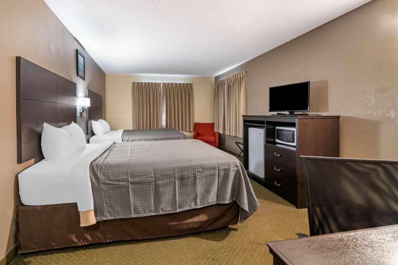 Rodeway Inn Lake George Outlets Zewnętrze zdjęcie
